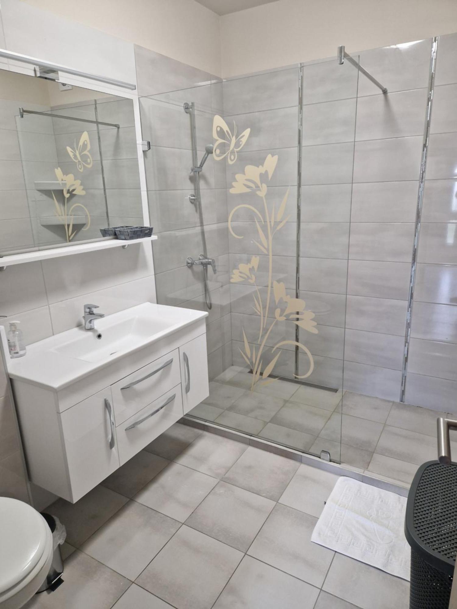 Hajnal Apartman Apartment Szeged Room photo